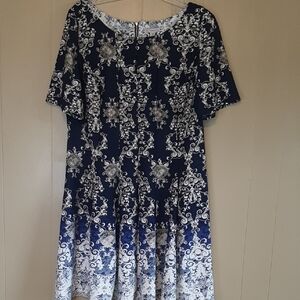 CB Established 1962 Women's Size 18 Navy With White And Tan Dress